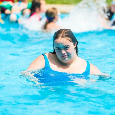 Piscine au camp de jour et au camp de vacances